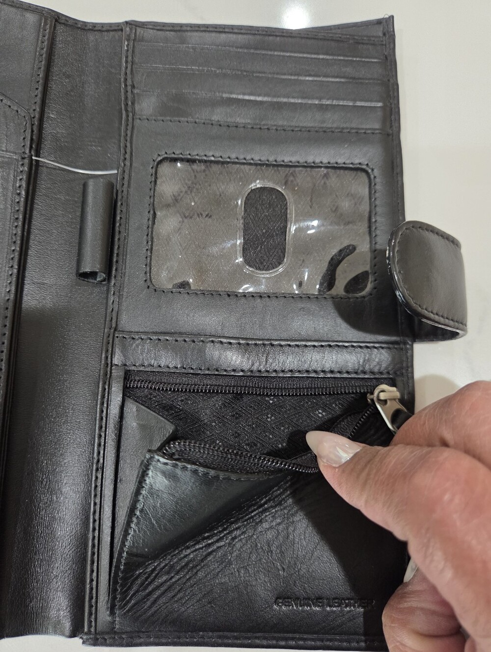 Leather Travel Wallet with RFID Protection - Black 100% Leather. - Picture 10 of 15
